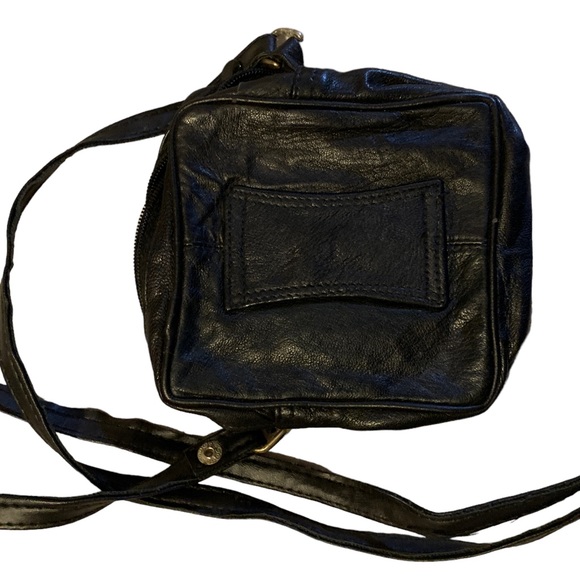 Black Leather Crossbody belt bag, phone and passport, Made in Italy - Picture 2 of 9